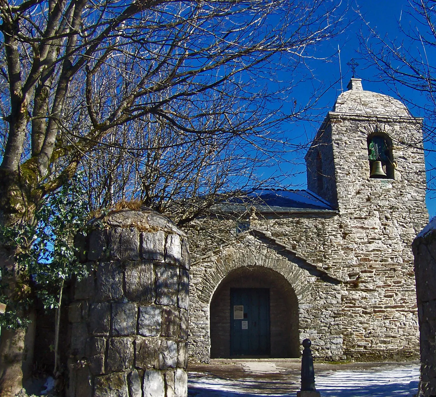 Igrexa de Santa María a Real in O Cebreiro